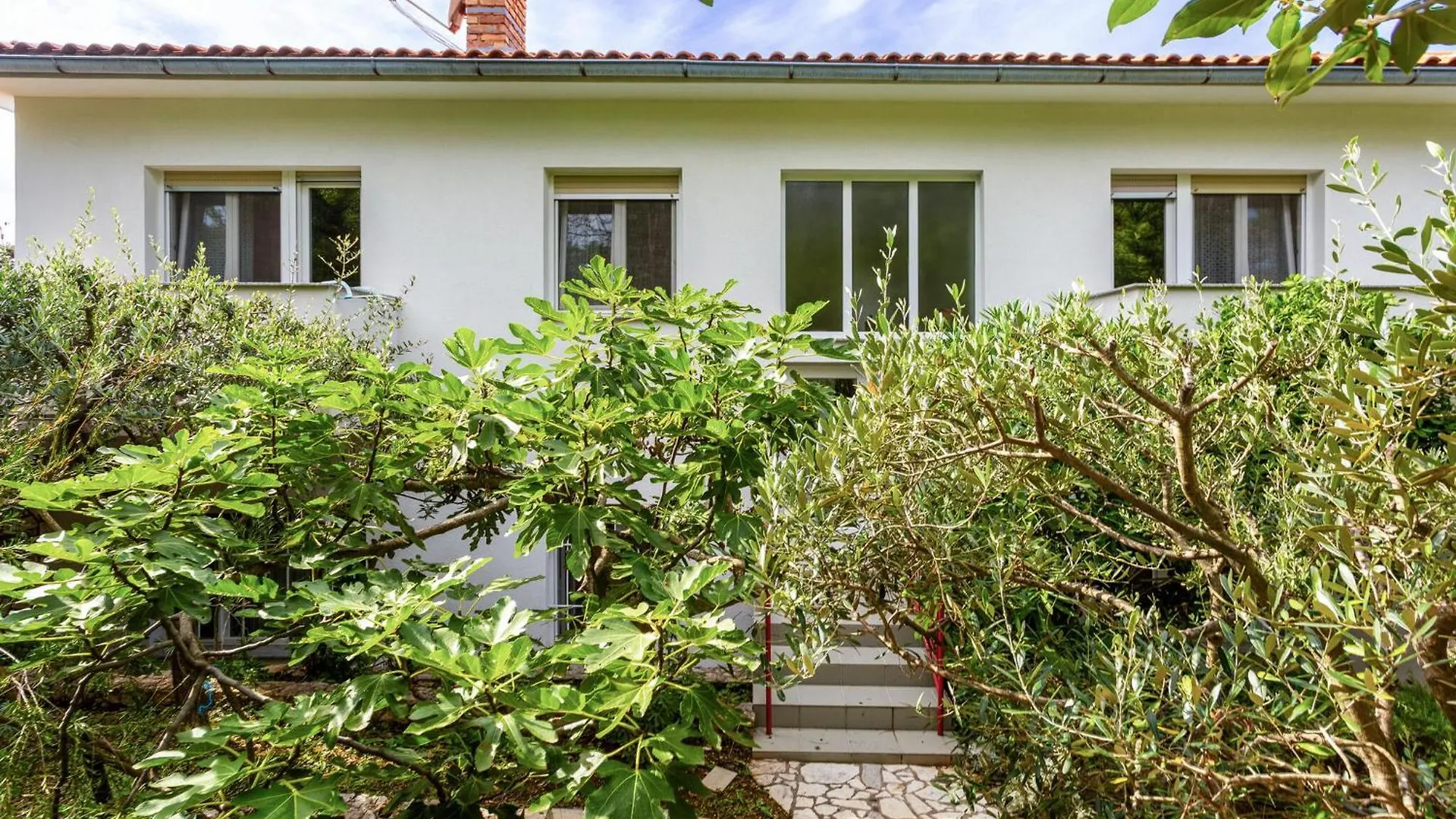 Beautiful Apartment In Silo With Wifi